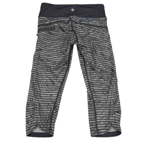 LULULEMON Run: Top Speed Crop Full-On Luxtreme Sz 4 Stripe Play Slate Black - Picture 7 of 9